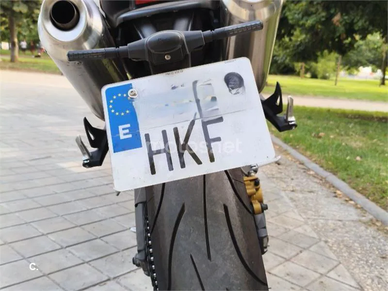 Triumph Street Triple - Vista 3