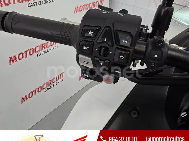 Honda NT1100 - Vista 12