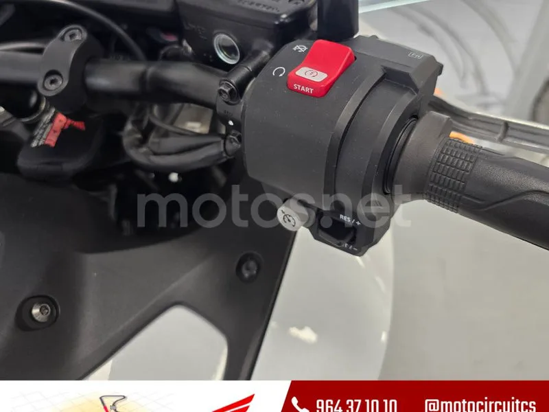 Honda NT1100 - Vista 13