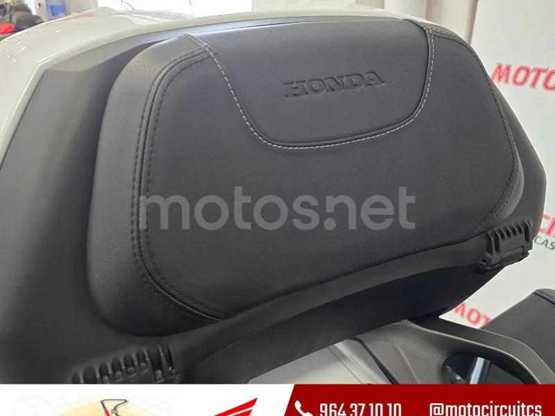 Honda NT1100 - Vista 8