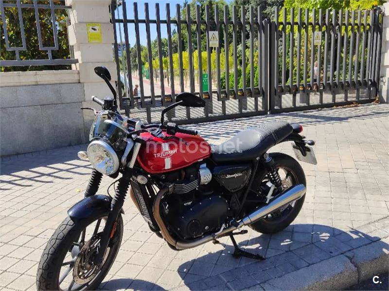 Triumph Street Twin - Vista 11