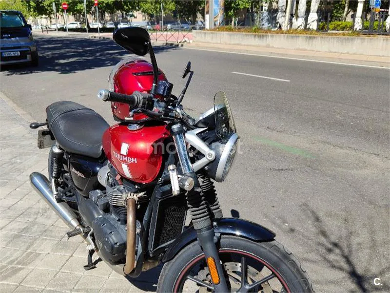 Triumph Street Twin - Vista 3