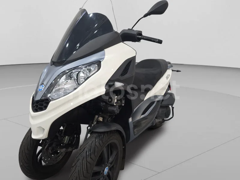 Piaggio MP3 5800 € 2024 Barcelona - 1