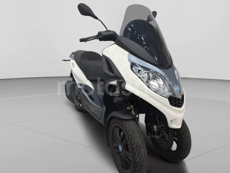 Piaggio MP3 5800 € 2024 Barcelona - 2