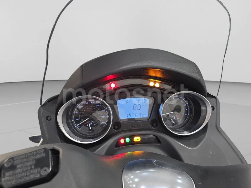 Piaggio MP3 - Vista 7