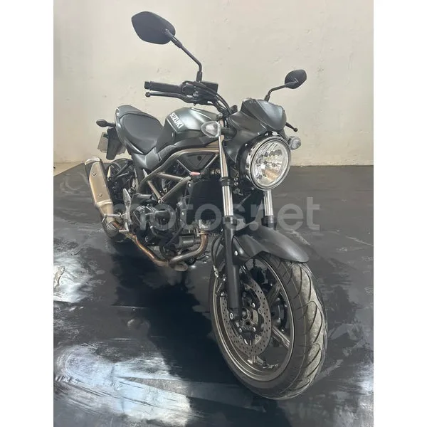 Suzuki SV650 - Vista 3