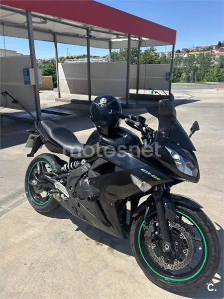 Kawasaki ER-6f - Vista 3