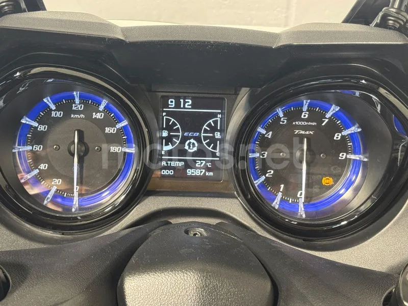 Yamaha TMAX 530 - Vista 7