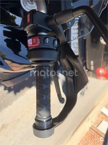 BMW F 900 GS - Vista 3