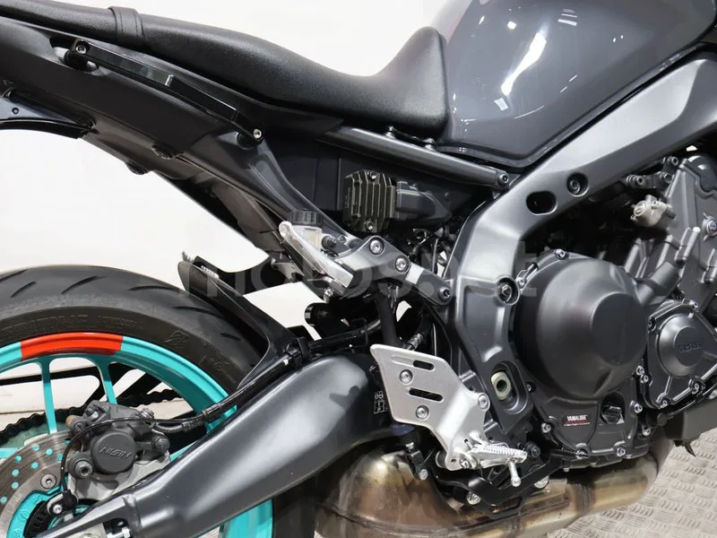 Yamaha MT-09 - Vista 15