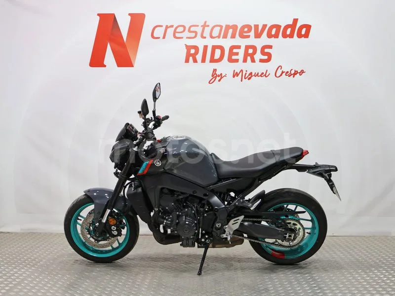 Yamaha MT-09 - Vista 3