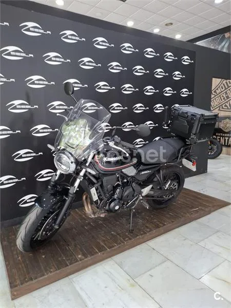Kawasaki Z650 - Vista 3