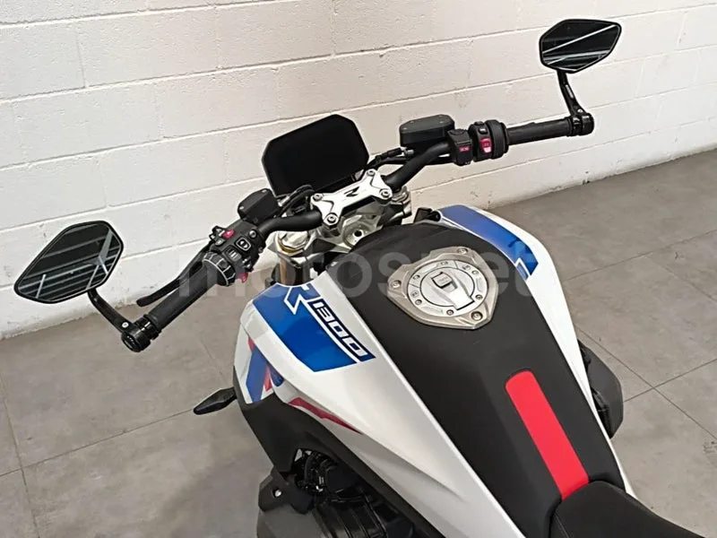 BMW R 1300 R - Vista 9
