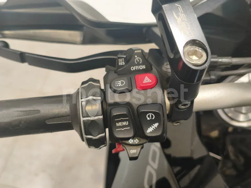 BMW F 900 XR - Vista 12