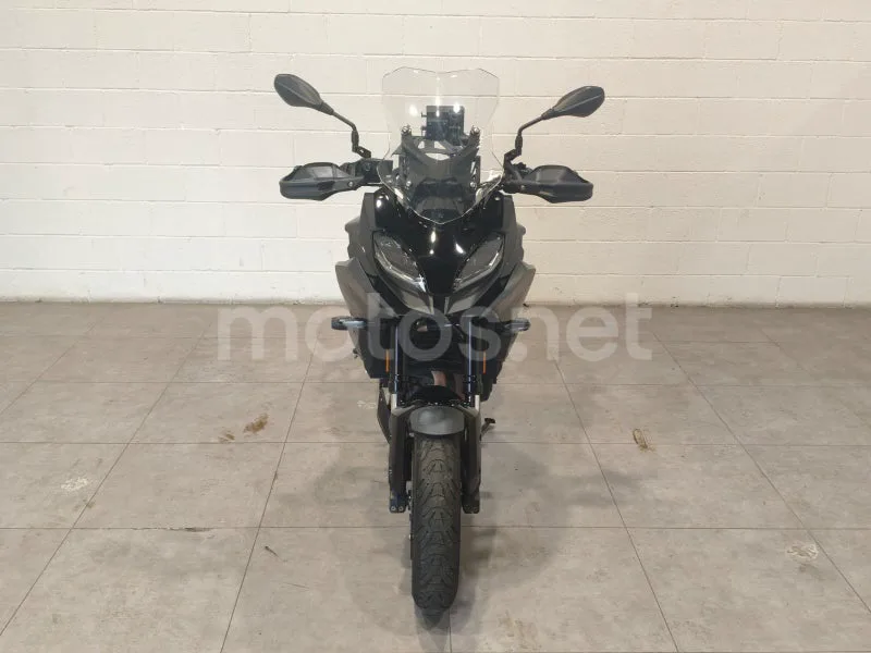 BMW F 900 XR - Vista 3
