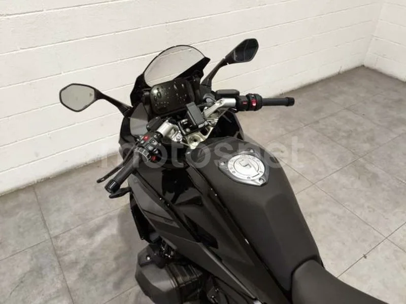 BMW R 1300 RS - Vista 7