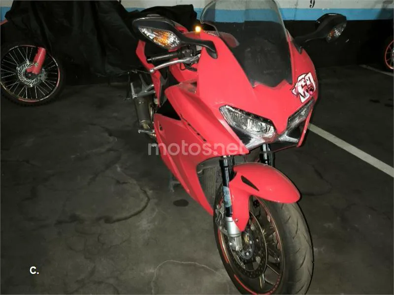 Honda VFR800F 6500 € 2016 Madrid - 1