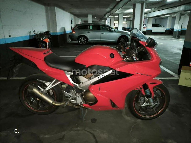 Honda VFR800F - Vista 3