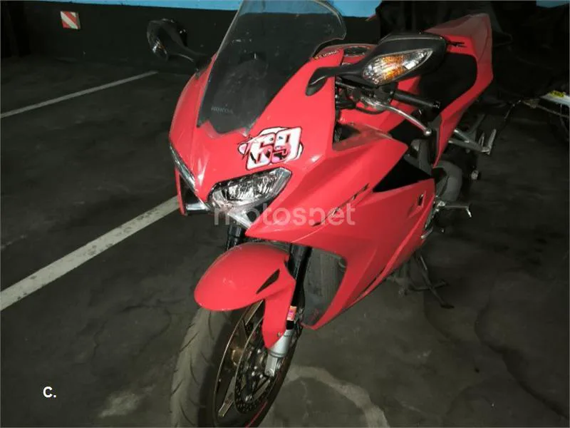 Honda VFR800F - Vista 4