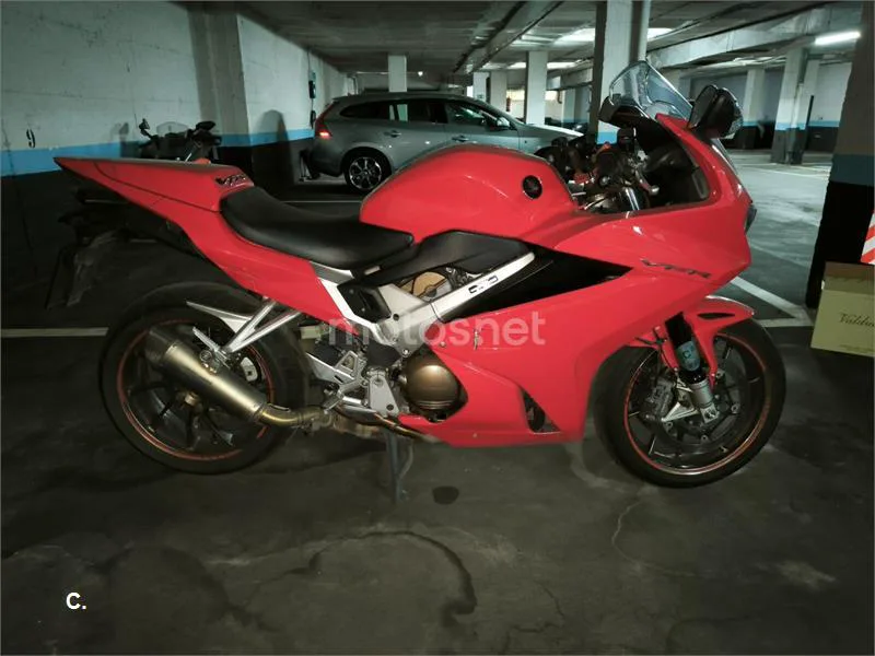 Honda VFR800F - Vista 7