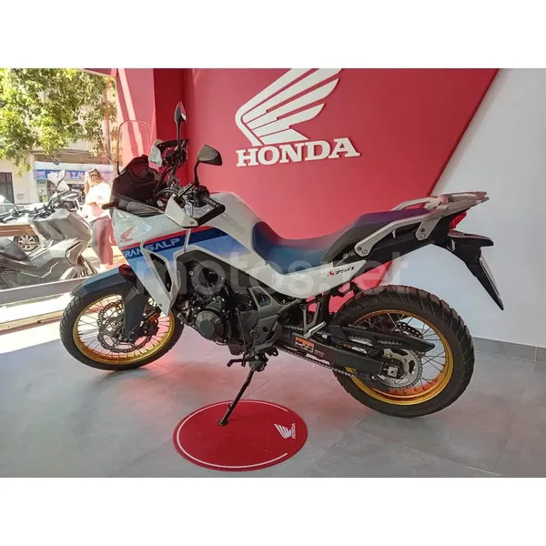 Honda XL750 Transalp - Vista 3