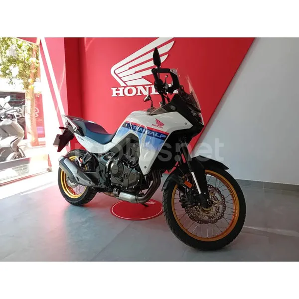 Honda XL750 Transalp - Vista 5