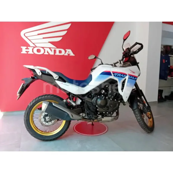 Honda XL750 Transalp - Vista 6