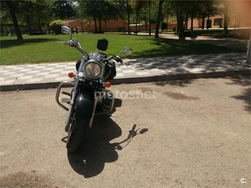 Suzuki Intruder C800 - Vista 6