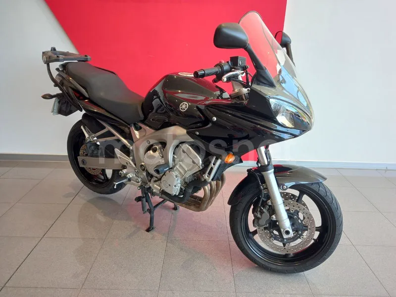 Yamaha FZ6 Fazer - Vista 6