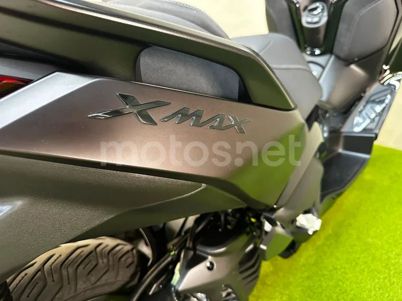 Yamaha XMAX 125 - Vista 12