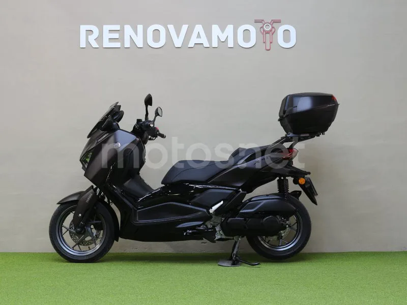 Yamaha XMAX 125 - Vista 4