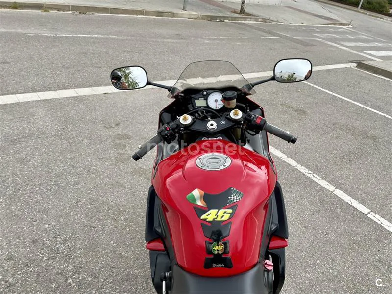 Yamaha YZF-R6 - Vista 10