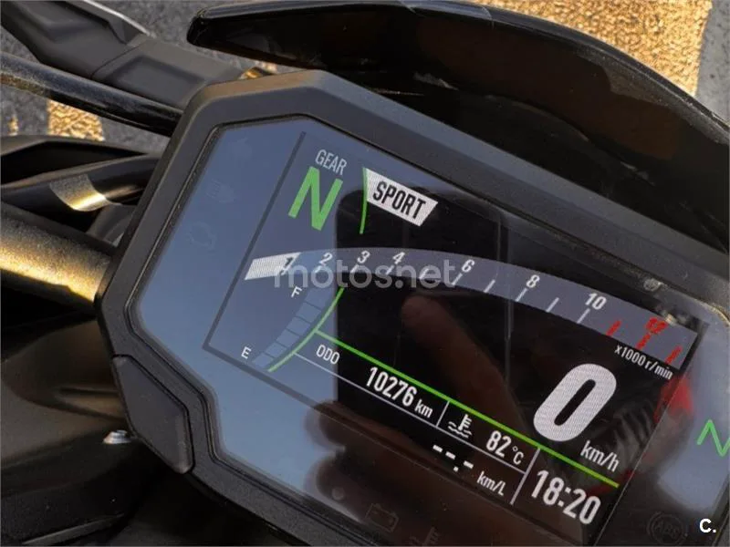 Kawasaki Z900 - Vista 3