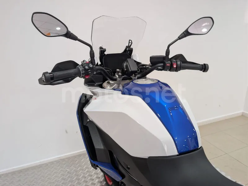 BMW F 900 XR - Vista 12