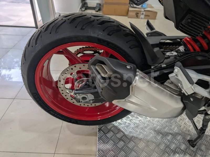 BMW F 900 XR - Vista 24