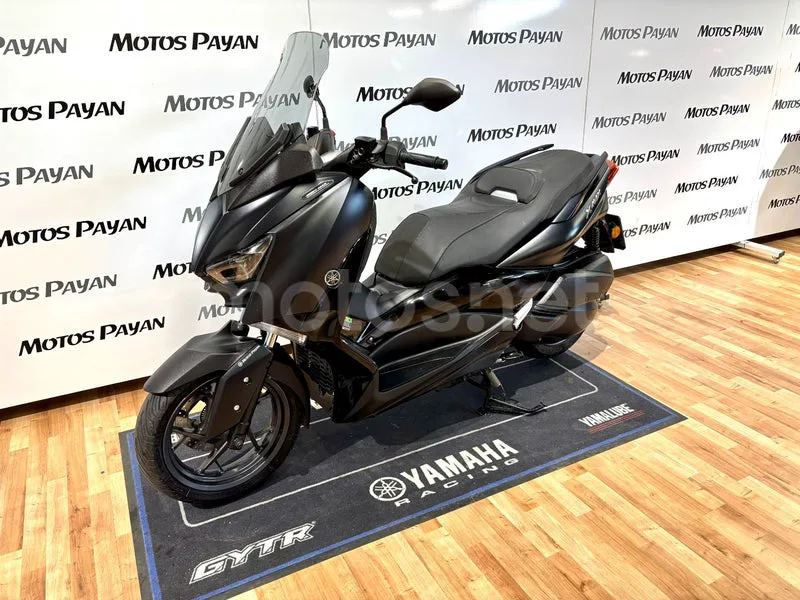 Yamaha XMAX 300 - Vista 3