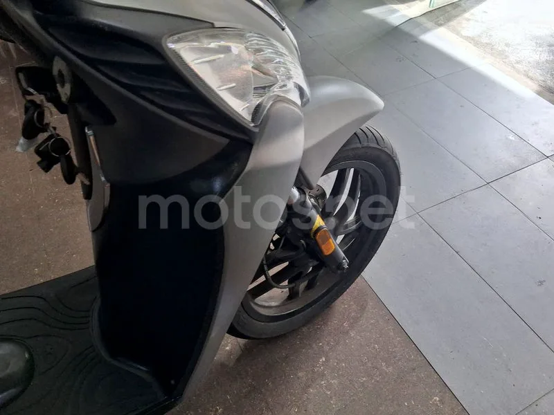 Kymco Miler 125 - Vista 16