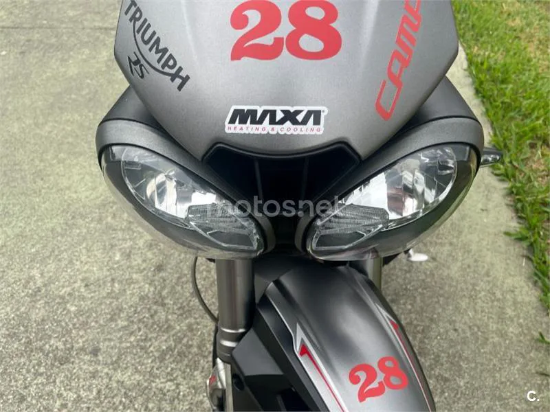 Triumph Street Triple - Vista 3