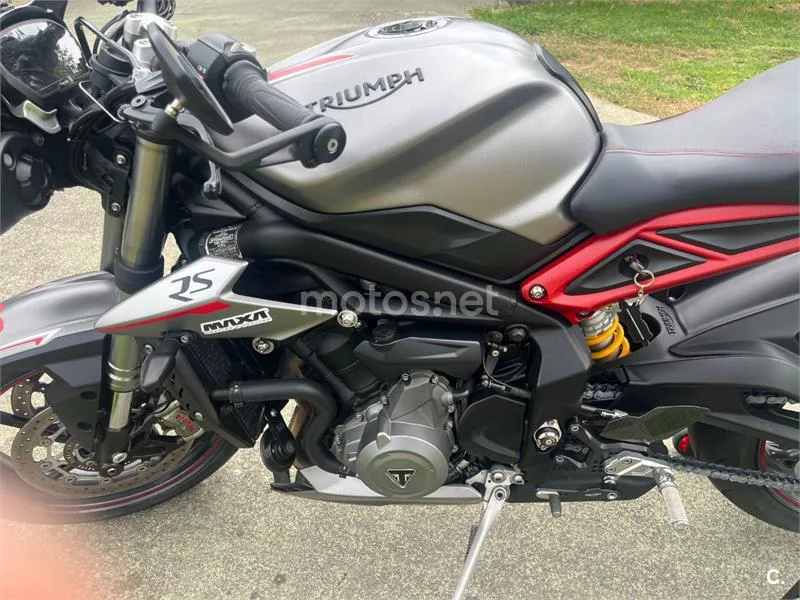 Triumph Street Triple - Vista 4