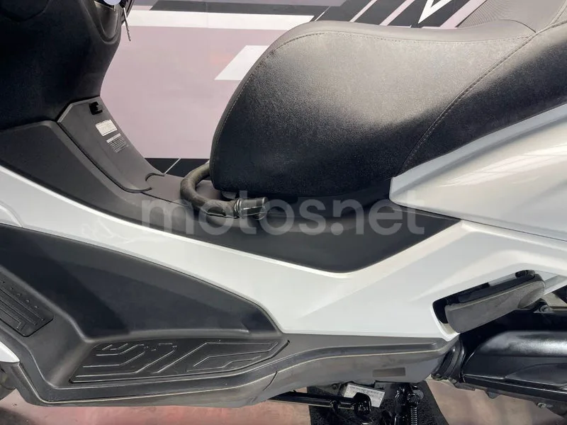 Kymco Grand Dink 300 - Vista 20