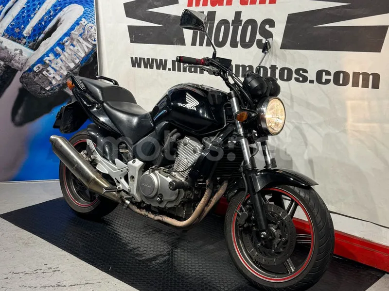 Honda CBF500 2575 € 2005 Navarra - 1