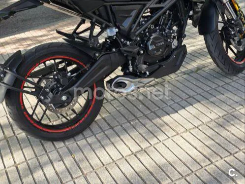 Voge 125R - Vista 4