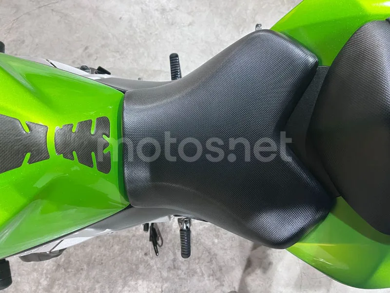 Kawasaki Z750 - Vista 25