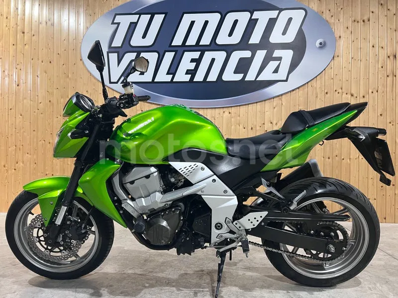 Kawasaki Z750 - Vista 4