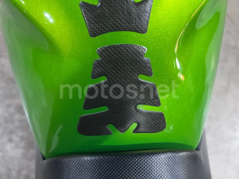Kawasaki Z750 - Vista 31
