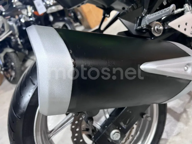 Kawasaki Z750 - Vista 63