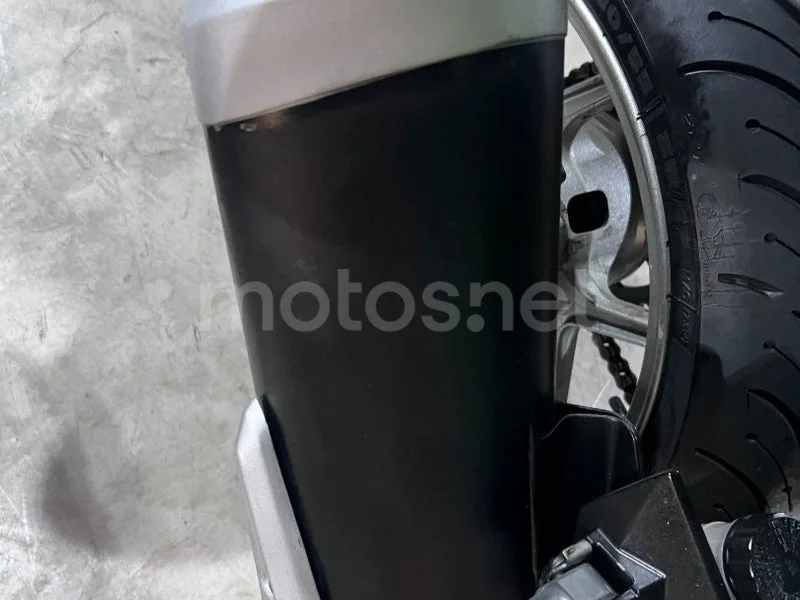 Kawasaki Z750 - Vista 64