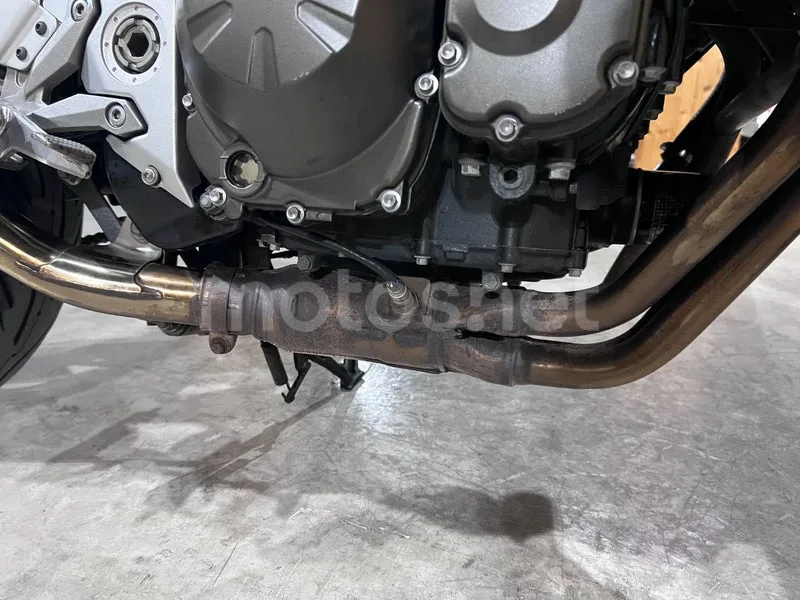 Kawasaki Z750 - Vista 66