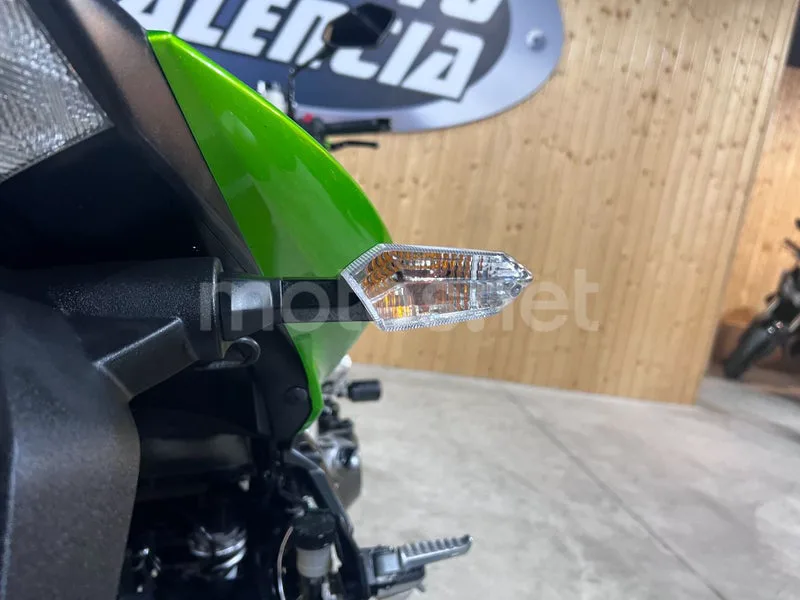 Kawasaki Z750 - Vista 8