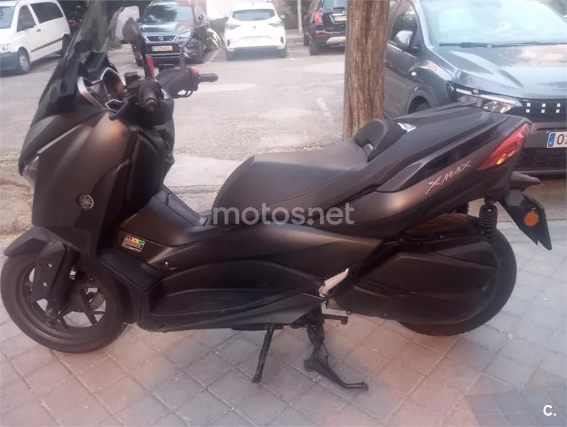 Yamaha XMAX 300 - Vista 6